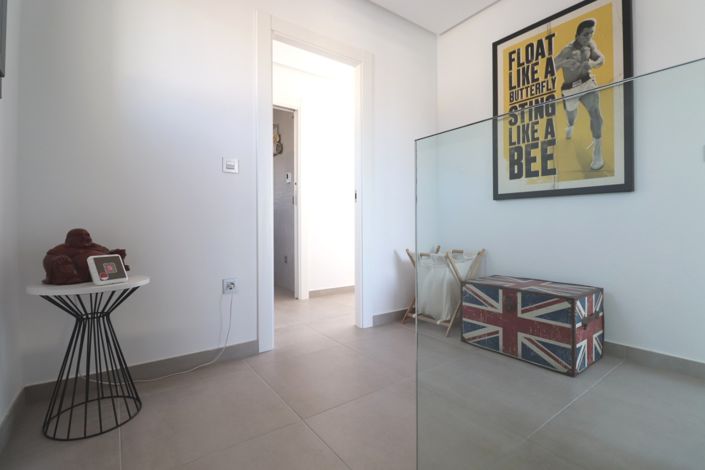 Image No.19-3 Bed Villa for sale