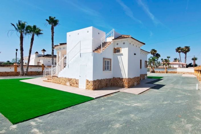 Image No.18-3 Bed Property for sale