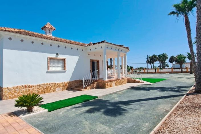 Image No.19-3 Bed Property for sale