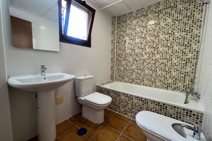 Image No.18-3 Bed Villa for sale