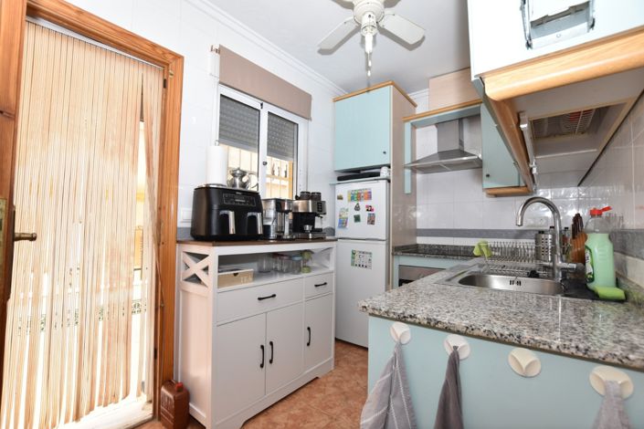 Image No.27-2 Bed Property for sale