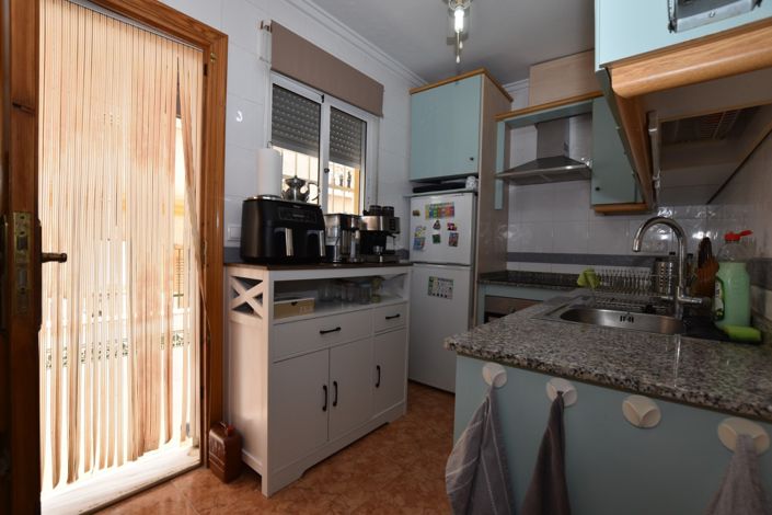 Image No.28-2 Bed Property for sale
