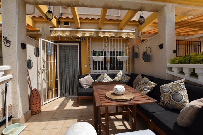 Image No.5-2 Bed Property for sale
