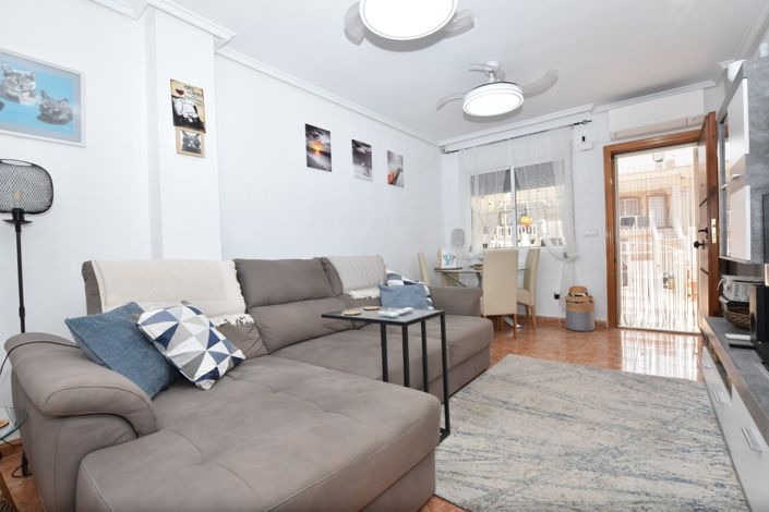 Image No.9-2 Bed Property for sale