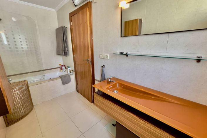 Image No.23-4 Bed Villa for sale