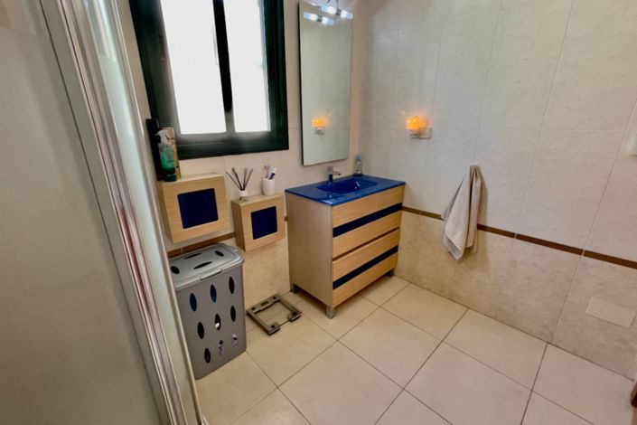 Image No.24-4 Bed Villa for sale