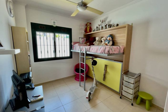 Image No.25-4 Bed Villa for sale