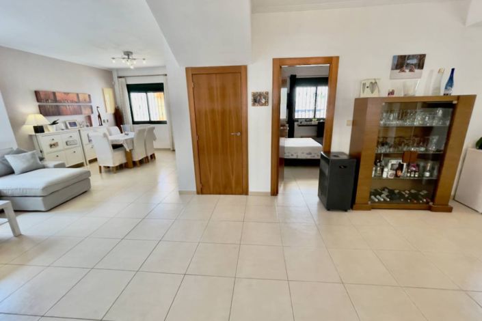 Image No.26-4 Bed Villa for sale