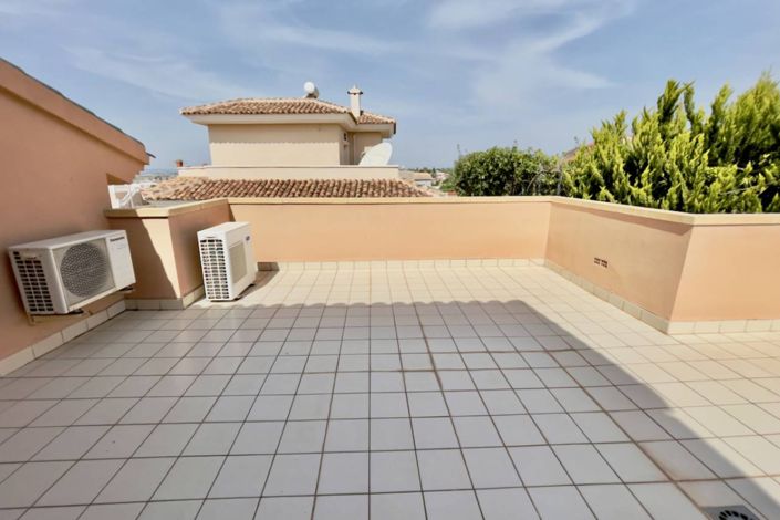 Image No.28-4 Bed Villa for sale