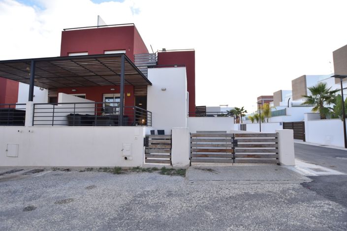 Image No.47-3 Bed Villa for sale