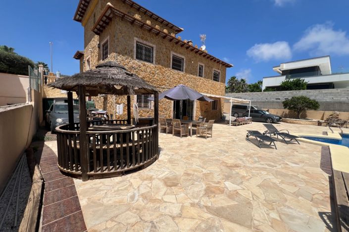 Image No.9-6 Bed Villa for sale