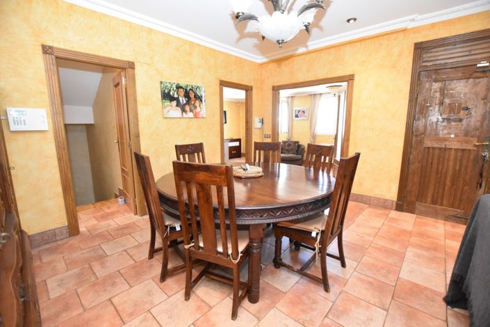 Image No.16-6 Bed Villa for sale