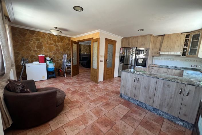 Image No.23-6 Bed Villa for sale