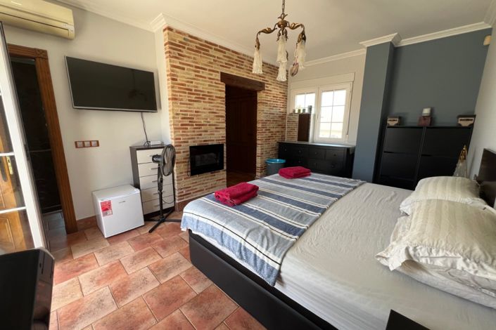 Image No.35-6 Bed Villa for sale