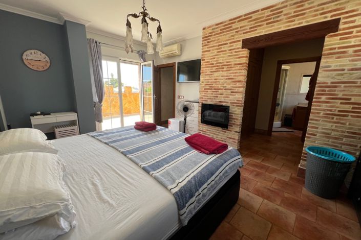 Image No.36-6 Bed Villa for sale