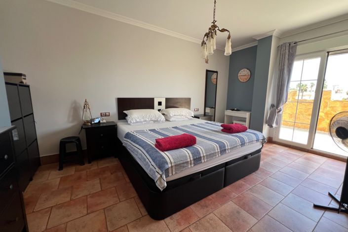 Image No.37-6 Bed Villa for sale