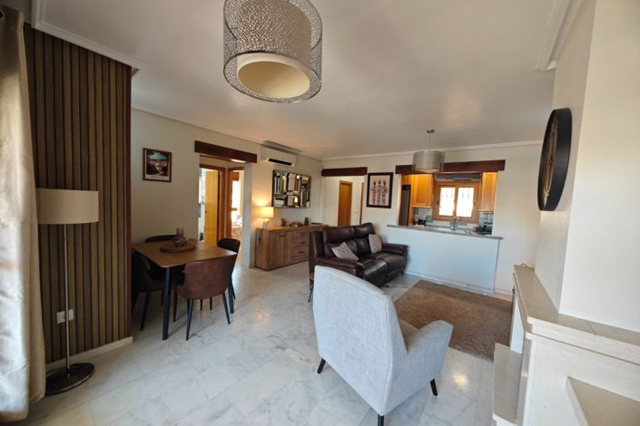 Image No.15-2 Bed Property for sale