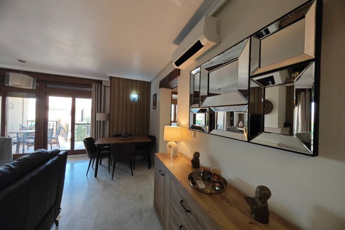 Image No.18-2 Bed Property for sale