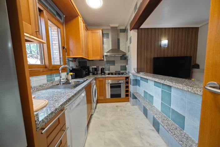 Image No.20-2 Bed Property for sale