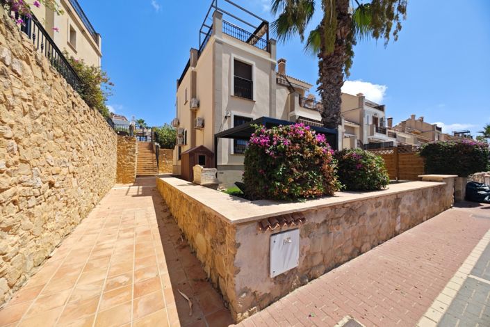 Image No.38-2 Bed Property for sale