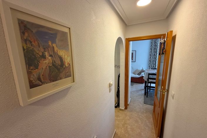 Image No.21-2 Bed Property for sale