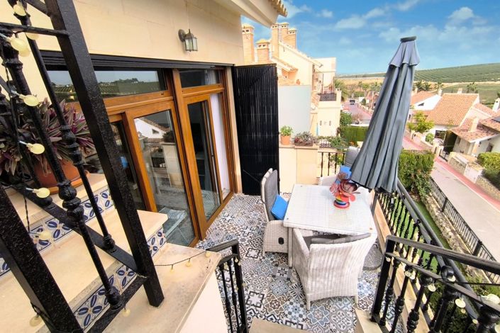 Image No.17-2 Bed Property for sale