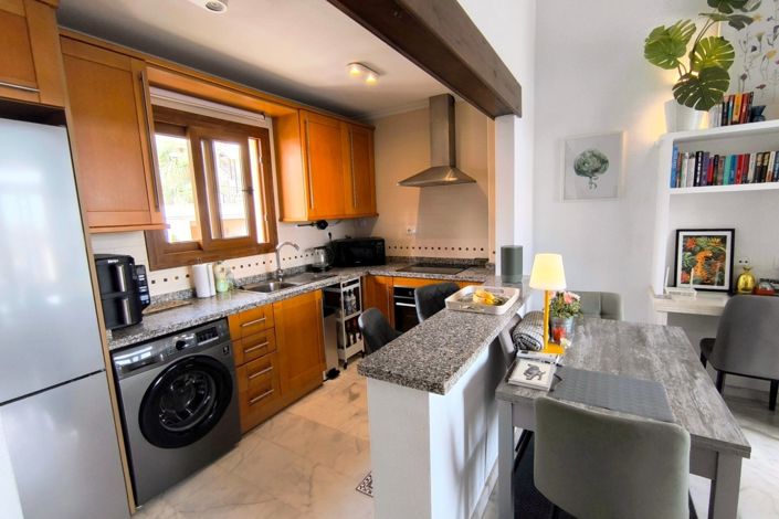 Image No.9-2 Bed Property for sale