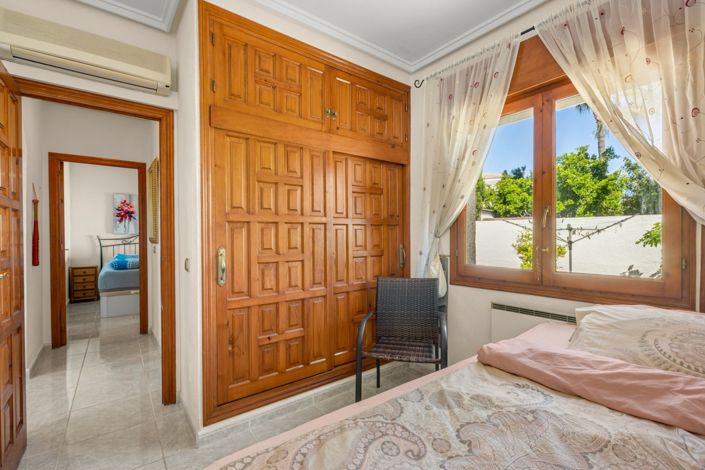 Image No.16-5 Bed Villa for sale