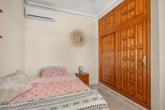 Image No.20-5 Bed Villa for sale