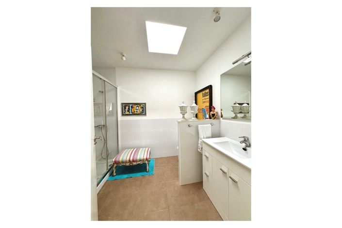 Image No.22-2 Bed Property for sale