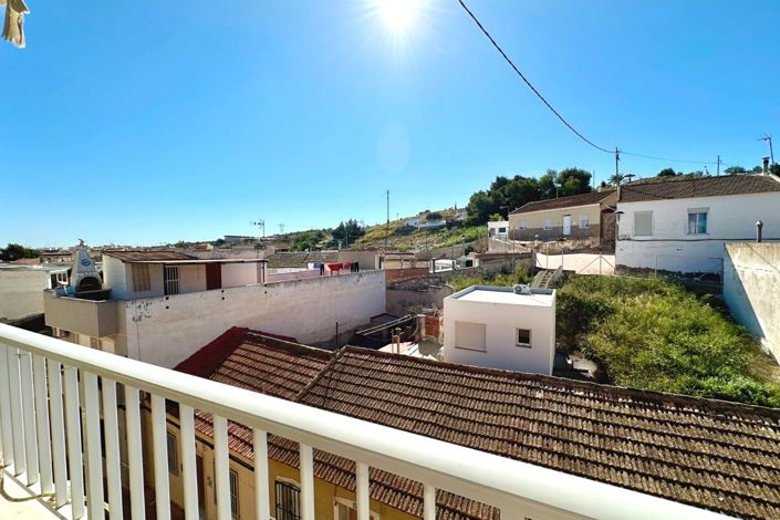 Image No.25-2 Bed Property for sale
