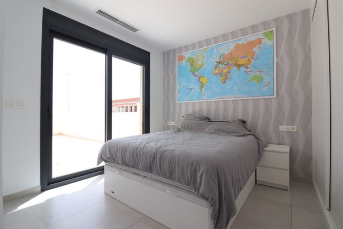 Image No.20-4 Bed Villa for sale