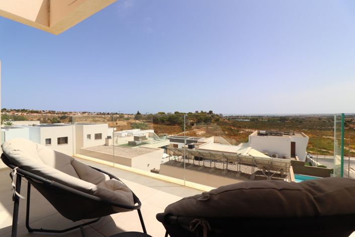 Image No.30-4 Bed Villa for sale