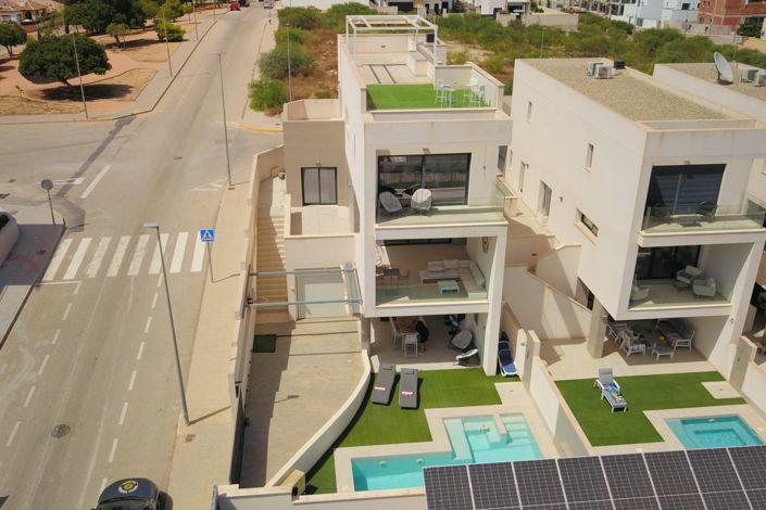 Image No.48-4 Bed Villa for sale