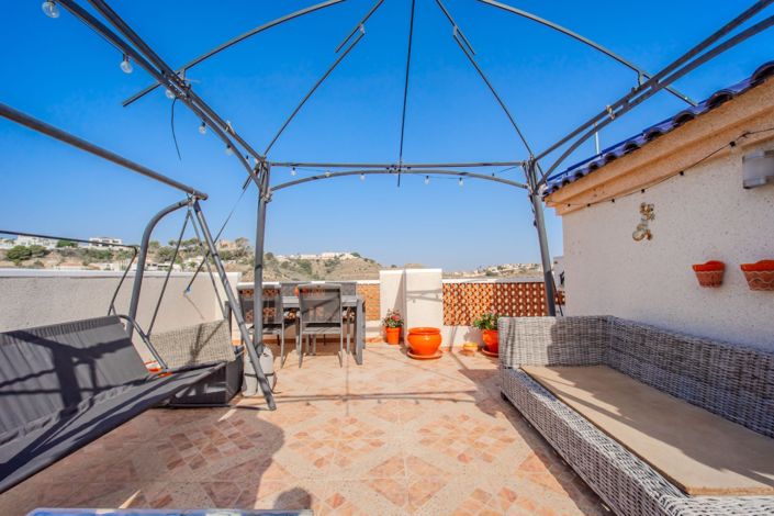 Image No.30-2 Bed Property for sale