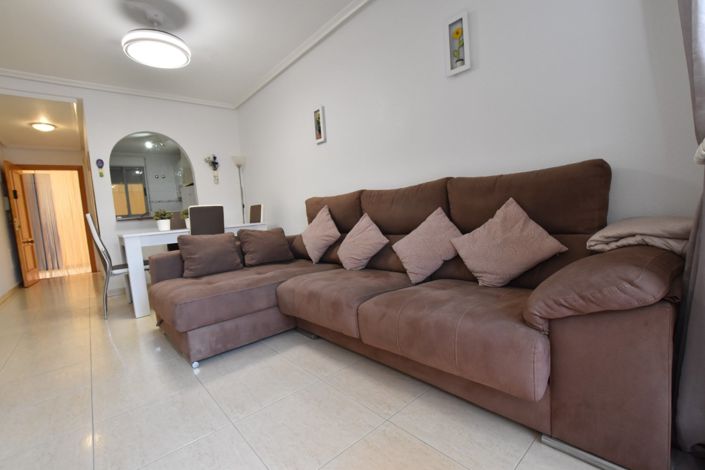Image No.19-2 Bed Property for sale