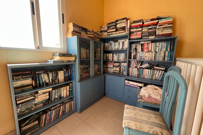 Image No.21-2 Bed Property for sale