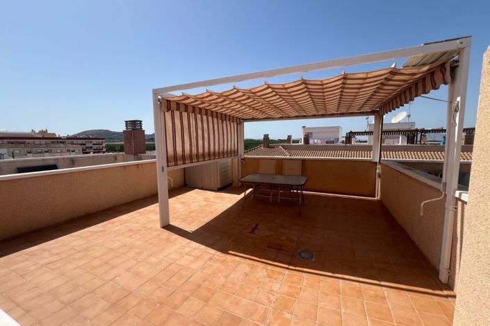 Image No.22-2 Bed Property for sale