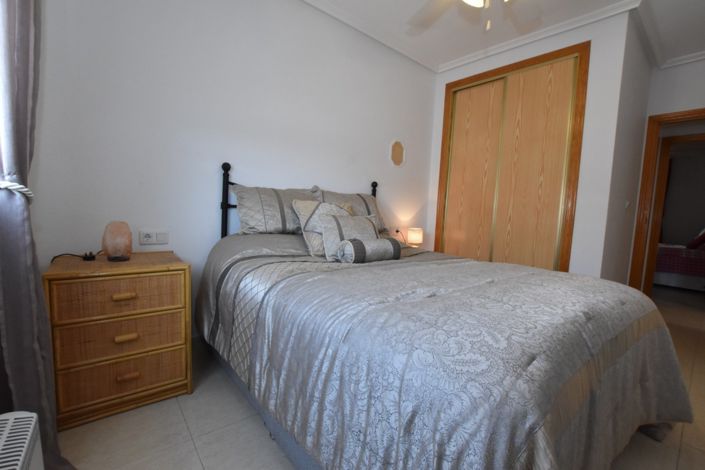 Image No.9-2 Bed Property for sale