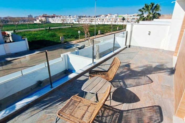 Image No.17-3 Bed Villa for sale