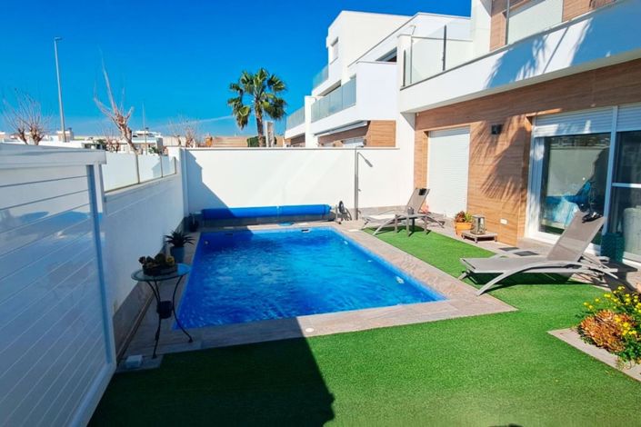 Image No.23-3 Bed Villa for sale