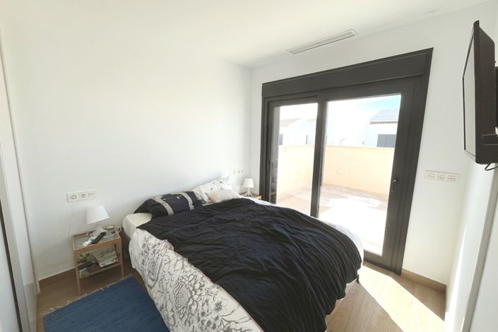 Image No.17-3 Bed Villa for sale