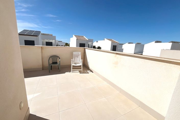 Image No.19-3 Bed Villa for sale