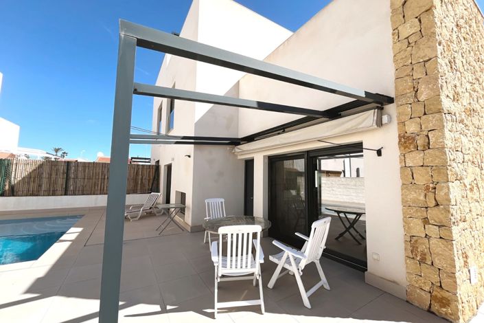 Image No.2-3 Bed Villa for sale