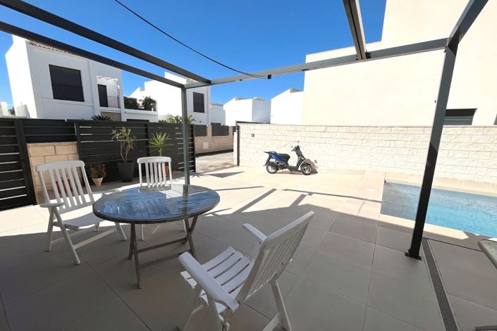 Image No.35-3 Bed Villa for sale