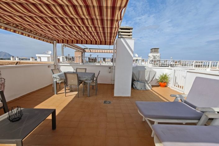 Image No.15-2 Bed Property for sale