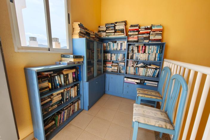 Image No.19-2 Bed Property for sale