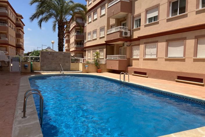 Image No.2-2 Bed Property for sale