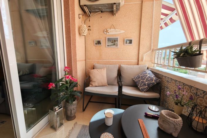 Image No.21-2 Bed Property for sale