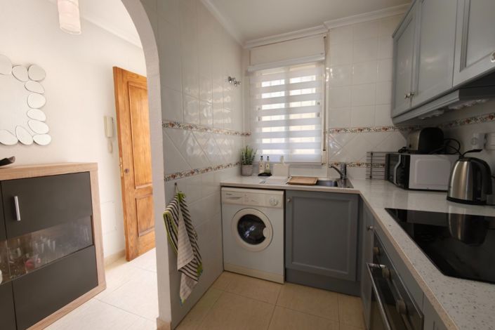 Image No.24-2 Bed Property for sale